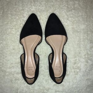 Pointed toe flats
